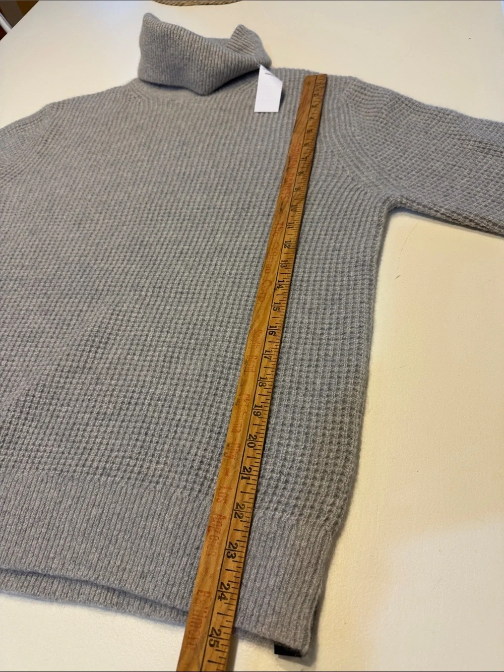 Todd Snyder Light Grey Heather Waffle Cashmere Turtleneck Sz M. New